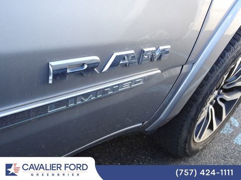 Used 2025 RAM 1500 Limited w/ Trailer Tow Group AWD/4WD image 12