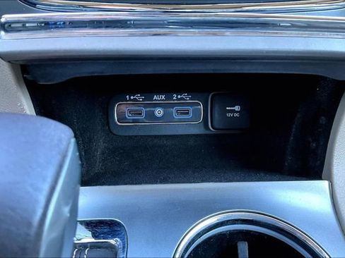 Used 2018 Jeep Grand Cherokee Overland image 24