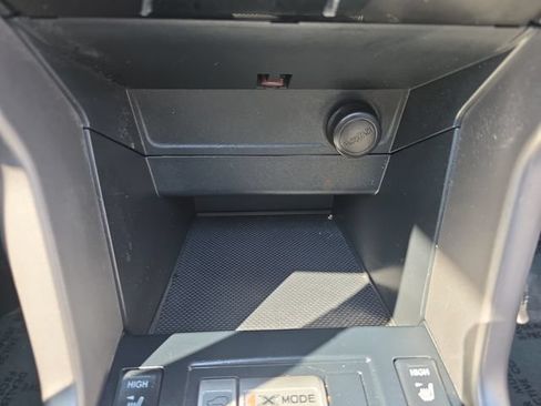 Used 2018 Subaru Forester 2.5i Premium AWD/4WD image 17