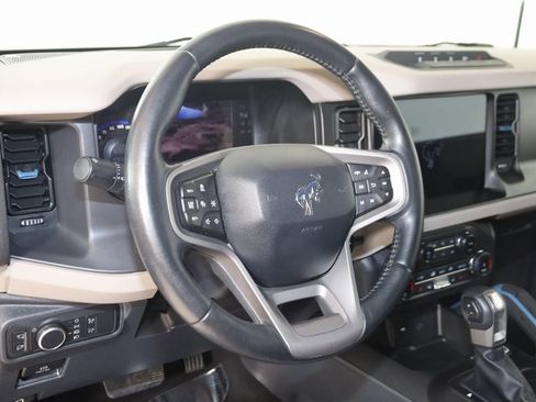 Used 2022 Ford Bronco Wildtrak image 6