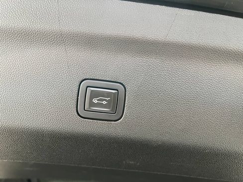 Used 2023 Chevrolet Tahoe LT AWD/4WD image 31