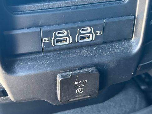 Used 2022 RAM 1500 Big Horn w/ Built-to-serve Edition AWD/4WD image 23
