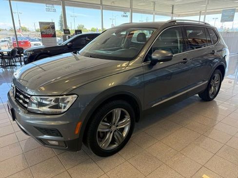 Used 2020 Volkswagen Tiguan SEL FWD image 6