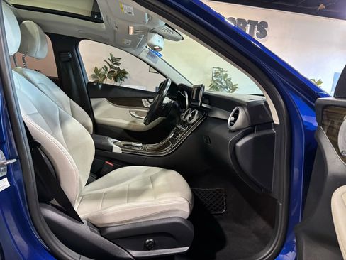 Used 2017 Mercedes-Benz C 300 Sedan image 11