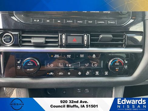 Used 2022 Nissan Pathfinder Platinum w/ Lighting Package (N93) AWD/4WD image 31