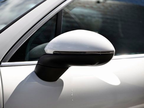 Certified 2026 Porsche Cayenne E-Hybrid image 12