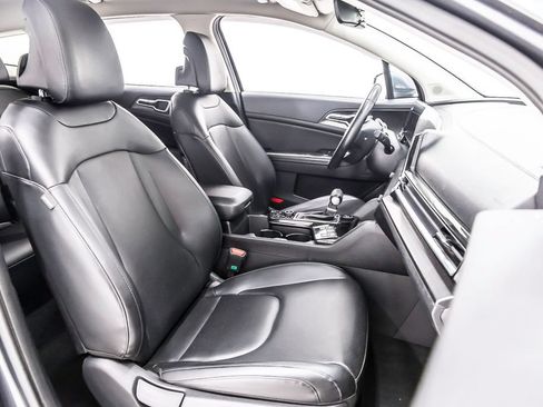 Used 2023 Kia Sportage EX FWD image 33
