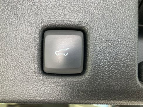 Used 2024 Ford Escape Platinum image 29