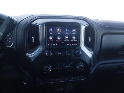 Used 2020 Chevrolet Silverado 1500 LT Trail Boss w/ Bed Protection Package image 12