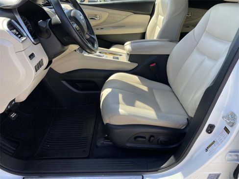 Used 2022 Nissan Murano SV image 15