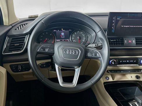 Used 2023 Audi Q5 2.0T Premium w/ Convenience Package AWD/4WD image 17