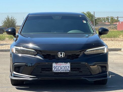 Used 2023 Honda Civic Sport image 11