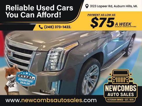 Used 2016 Cadillac Escalade Luxury RWD image 1