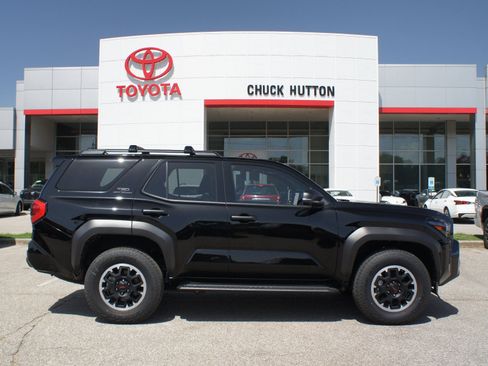 Used 2025 Toyota 4Runner TRD Off-Road Premium AWD/4WD image 1