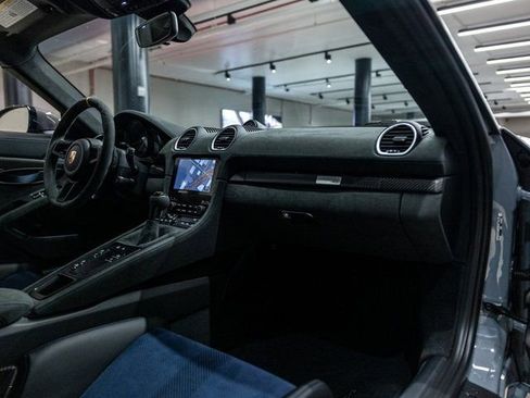 Certified 2025 Porsche 718 Cayman GT4 RS image 36