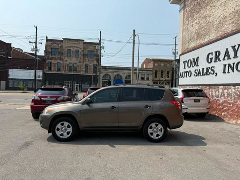 Used 2012 Toyota RAV4 FWD w/ Value Pkg image 5