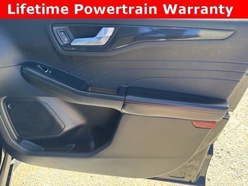 Used 2025 Ford Escape ST-Line image 19