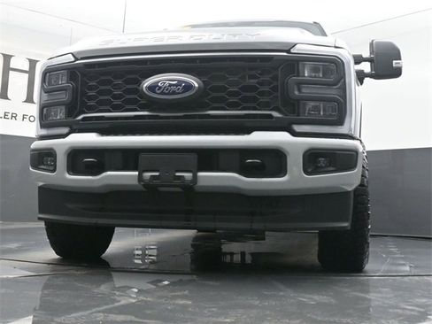 Used 2026 Ford F250 XL w/ STX Appearance Package image 4