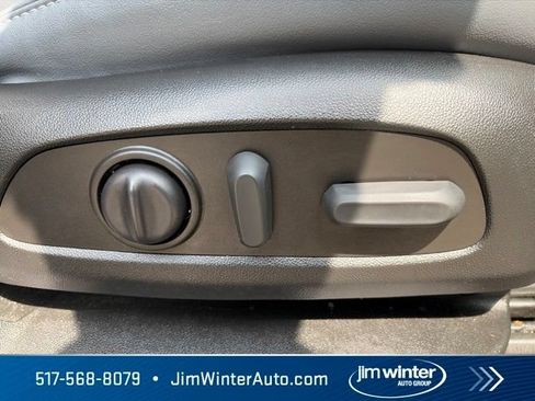 Certified 2023 Buick Enclave Essence w/ Experience Buick Package AWD/4WD image 15