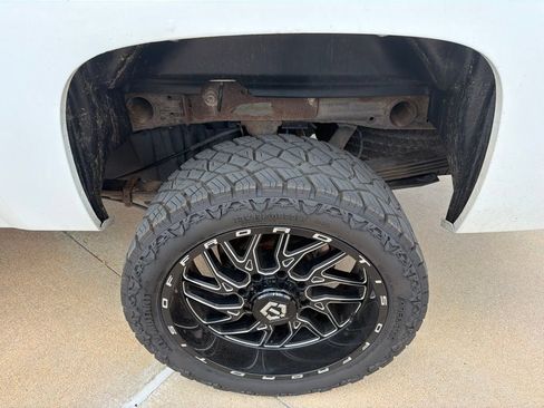 Used 2014 Chevrolet Silverado 2500 LTZ w/ LTZ Plus Package AWD/4WD image 6