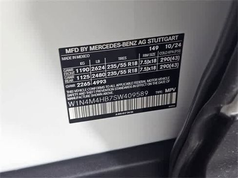Used 2025 Mercedes-Benz GLB 250 4MATIC image 91