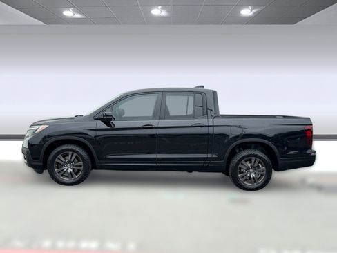 Used 2017 Honda Ridgeline Sport image 2