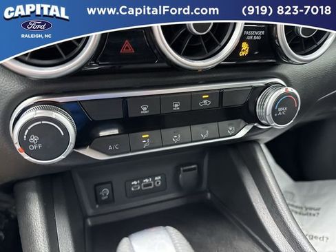 Used 2025 Nissan Sentra SV image 28