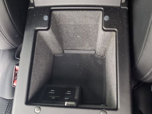 Used 2021 Porsche Macan image 29