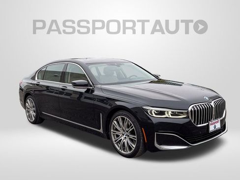 Certified 2022 BMW 750i xDrive w/ Executive Package AWD/4WD image 11