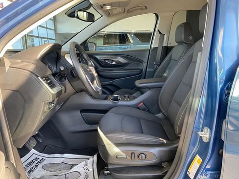 Certified 2024 GMC Terrain SLE w/ Driver Convenience Package image 13