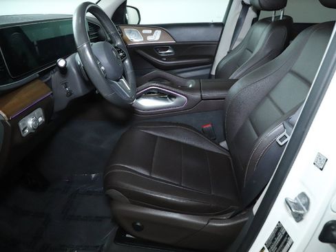 Used 2020 Mercedes-Benz GLS 450 4MATIC image 22