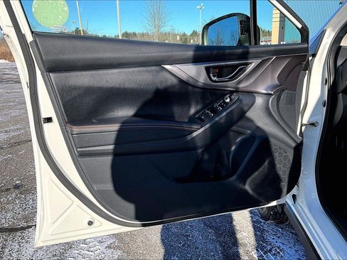 Used 2023 Subaru Crosstrek 2.5i Limited w/ Moonroof Package image 18