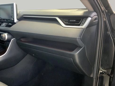 Used 2021 Toyota RAV4 Limited w/ Limited Grade Weather Package AWD/4WD image 17