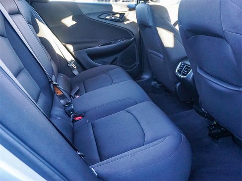 Used 2022 Chevrolet Malibu LT image 13