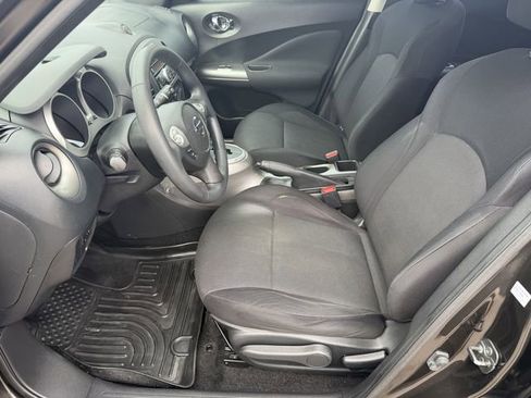 Used 2013 Nissan Juke S FWD image 18