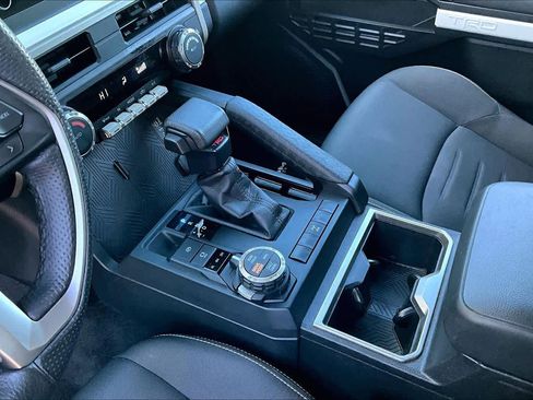 Used 2024 Toyota Tacoma TRD Off-Road image 16