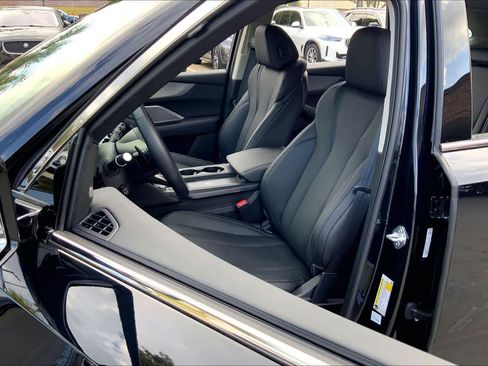 Used 2026 Acura MDX FWD image 7