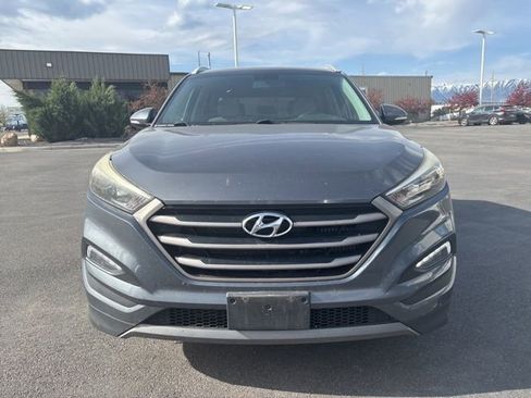 Used 2016 Hyundai Tucson Sport image 8