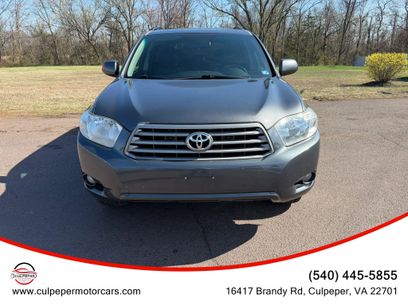 Used 2010 Toyota Highlander SE