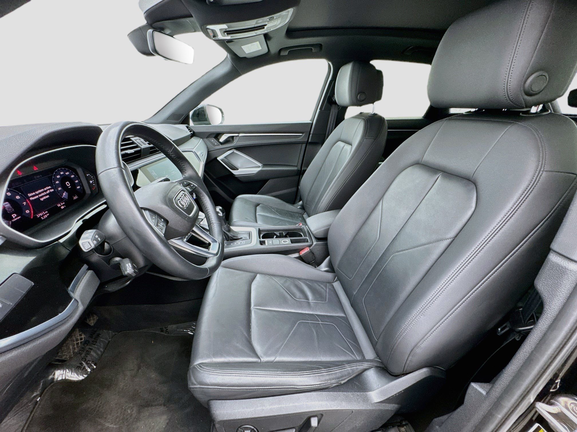 Used 2020 Audi Q3 2.0T Premium w/ Convenience Package AWD/4WD image 13