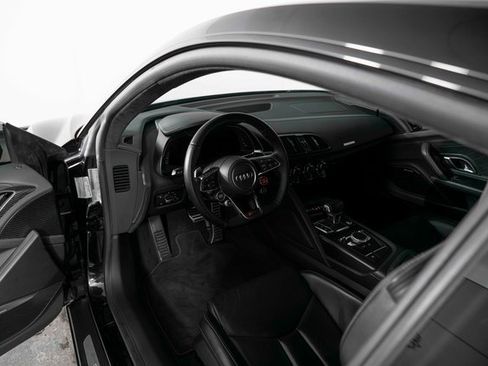 Used 2017 Audi R8 V10 plus image 15