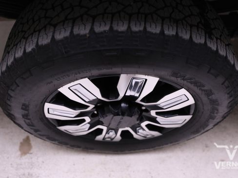 Used 2024 GMC Sierra 2500 Denali w/ Denali Reserve Package image 38