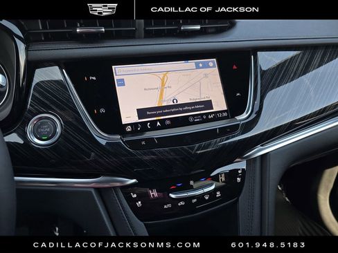 Certified 2025 Cadillac XT6 Premium Luxury image 10