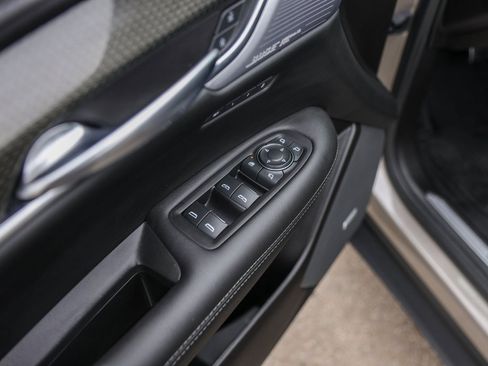 Used 2022 Cadillac XT5 Sportv w/ Technology Package image 24