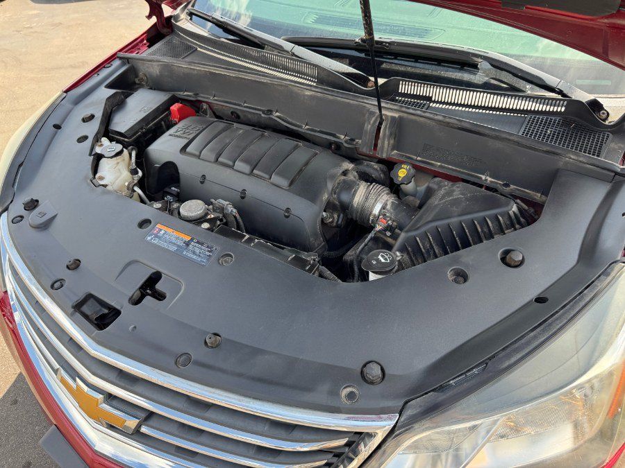 Used 2014 Chevrolet Traverse LT AWD/4WD image 24