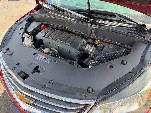 Used 2014 Chevrolet Traverse LT AWD/4WD image 24