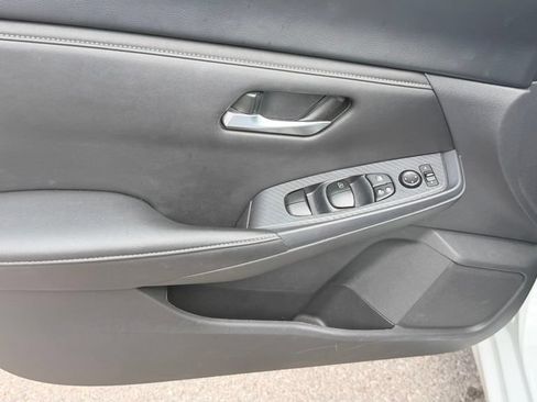 Used 2024 Nissan Sentra SV FWD image 20