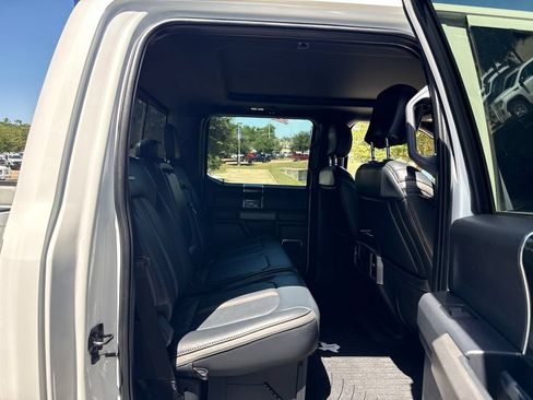 Used 2022 Ford F350 Platinum w/ Tremor Off-Road Package AWD/4WD image 11