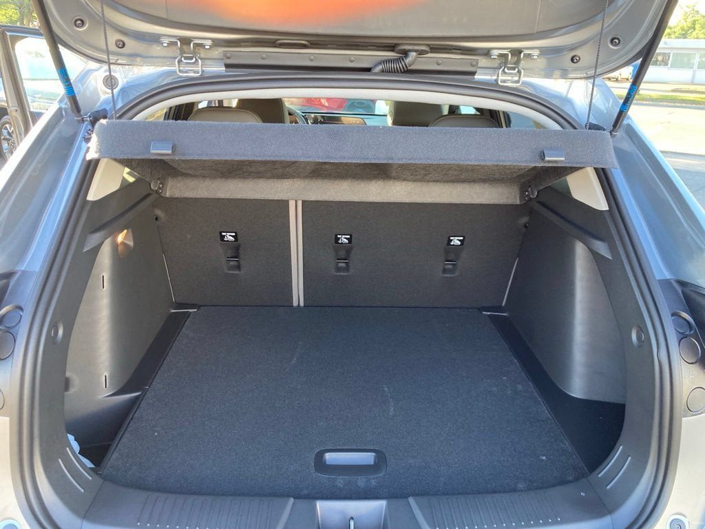 New 2026 Chevrolet Trax ACTIV w/ Sunroof Package FWD image 24