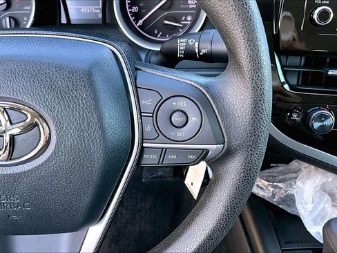 Used 2022 Toyota Camry LE image 24